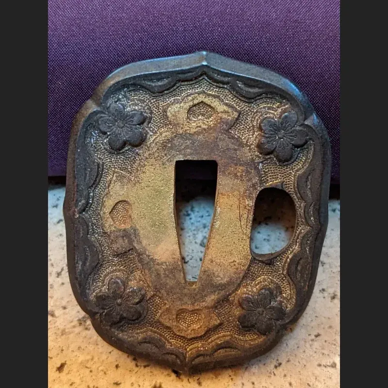 Good condition WW2 Shin Gunto Tsuba