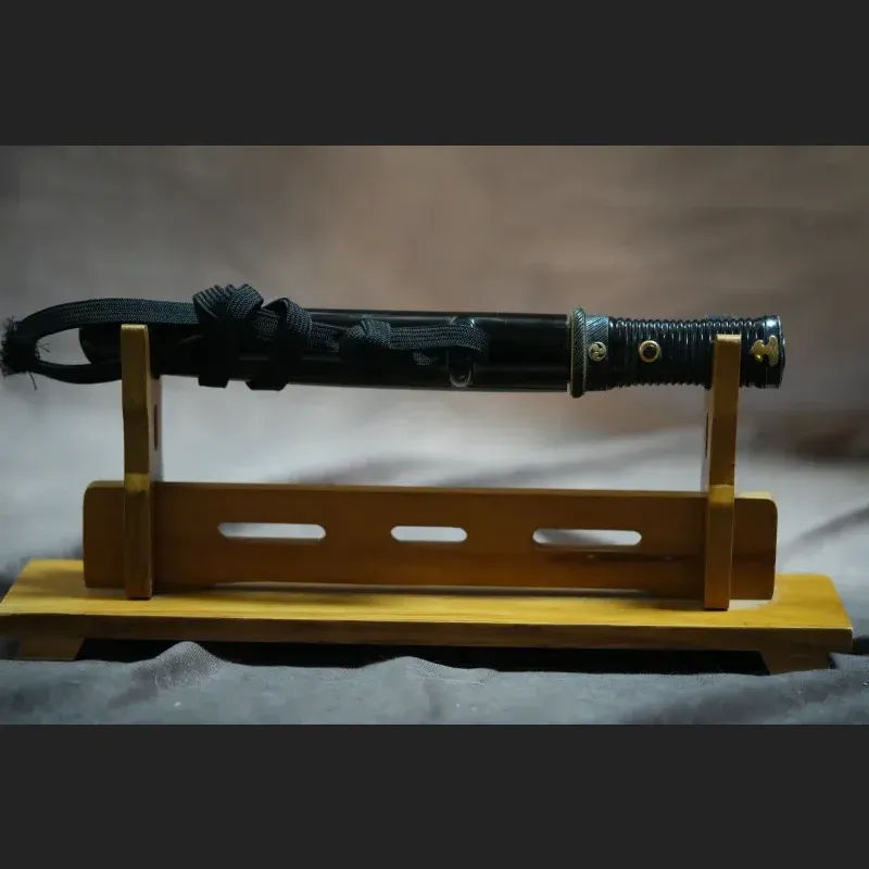 Shōwa-era Tantō in Black-Lacquer Aikuchi Koshirae