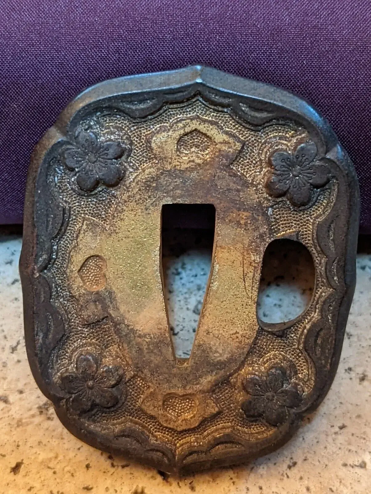 Good condition WW2 Shin Gunto Tsuba